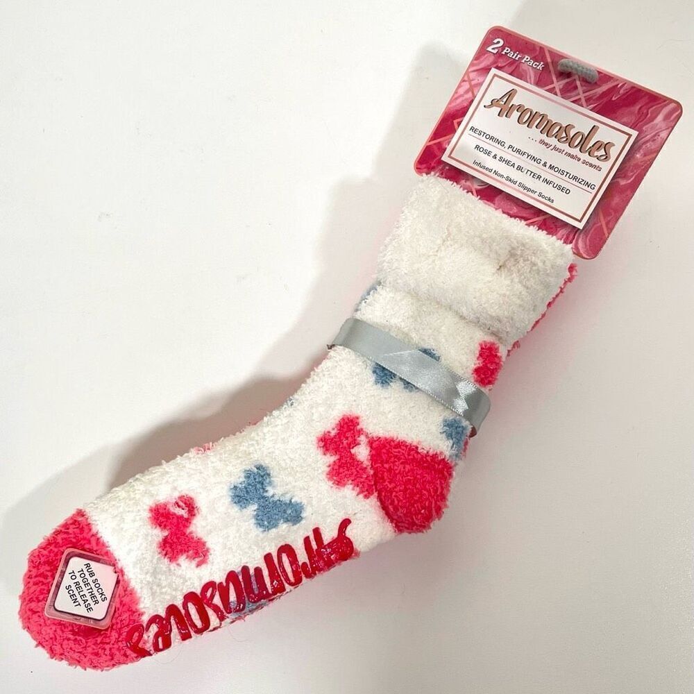 NWT Aromasoles 2 Pair Pack Rose & Shea Butter infused Non Skid Slippers Socks